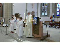 Feier der 1. Heiligen Kommunion in Sankt Crescentius (Foto: Karl-Franz Thiede)